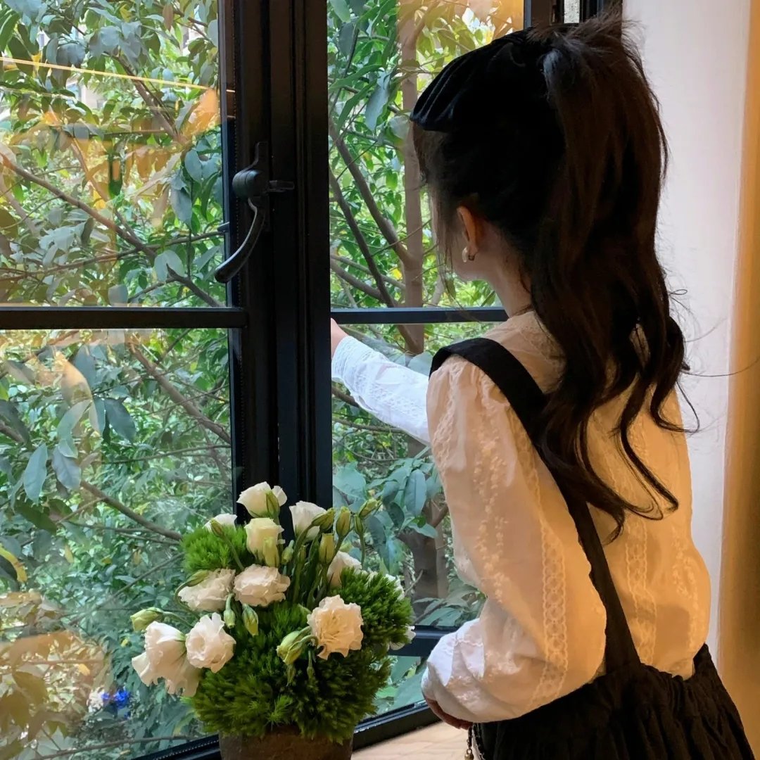 人潮汹涌 · 独家纪录片